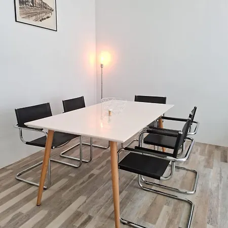 Apartment Boutique Mit Balkon & Parkplatz In Der Altstadt Ruedesheim am Rhein