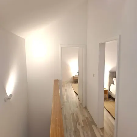Einzigartiges Angebot - Maisonette Mit Balkon & Parkplatz, Zentral & Ruhig Daire *
