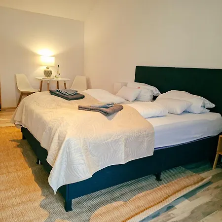 Apartman Einzigartiges Angebot - Maisonette Mit Balkon & Parkplatz, Zentral & Ruhig Rüdesheim am Rhein