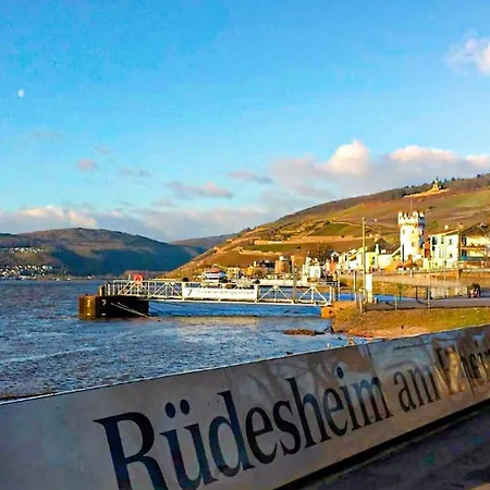 Einzigartiges Angebot - Maisonette Mit Balkon & Parkplatz, Zentral & Ruhig