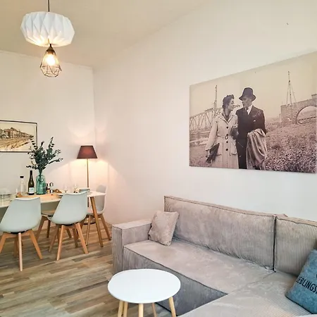 Einzigartiges Angebot - Maisonette Mit Balkon & Parkplatz, Zentral & Ruhig דירה רודסהיים אם ריין