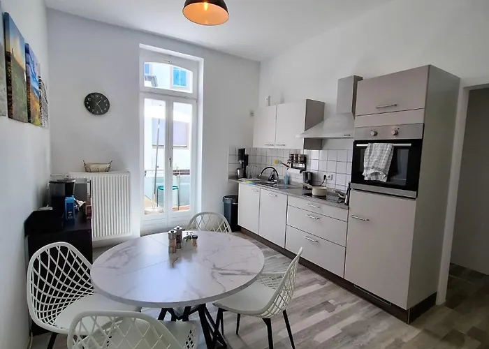 Einzigartiges Angebot - Maisonette Mit Balkon & Parkplatz, Zentral & Ruhig * Rüdesheim am Rhein