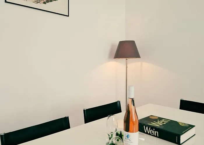 Einzigartiges Angebot - Maisonette Mit Balkon & Parkplatz, Zentral & Ruhig 吕德斯海姆